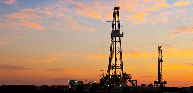Multiple drilling rigs image